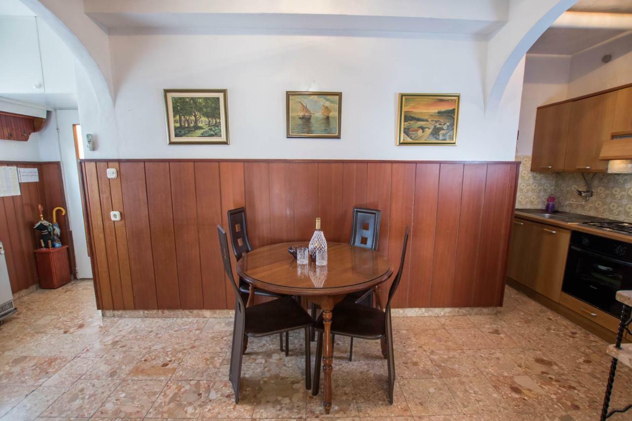 טרוגיר Apartment Cherie מראה חיצוני תמונה